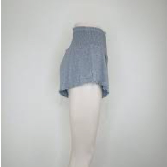 Lovers + Friends Rosabelle Shorts in Grey 🦋 - Picture 6 of 9